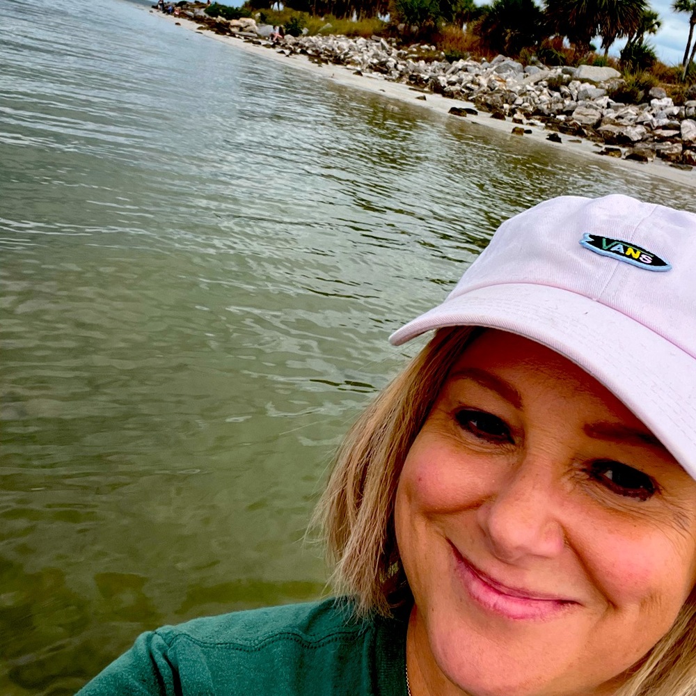 Meet your Posher, MJ